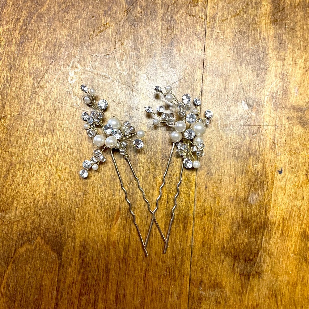 Sparkle hair pins!